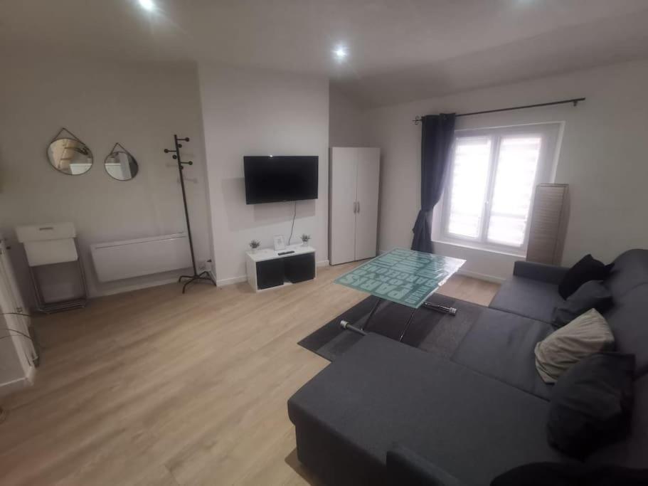 Appartement Smart House Airport Cdg, Asterix à Louvres Extérieur photo